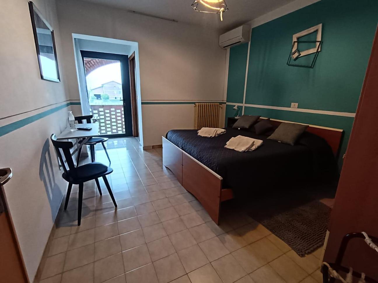 Brussa 340 Hotel Екстериор снимка