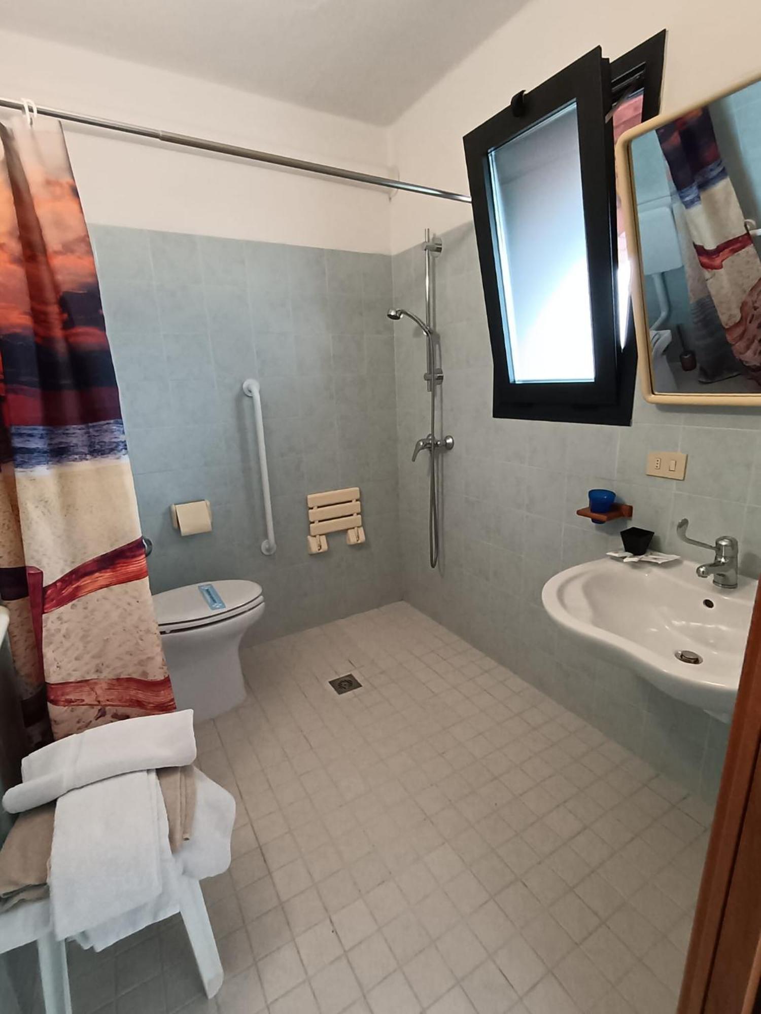 Brussa 340 Hotel Екстериор снимка